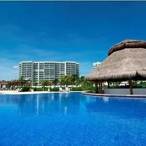 Relaxing Beachfront Loft Apartamento